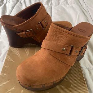 Ugg studded wedge clog size 9